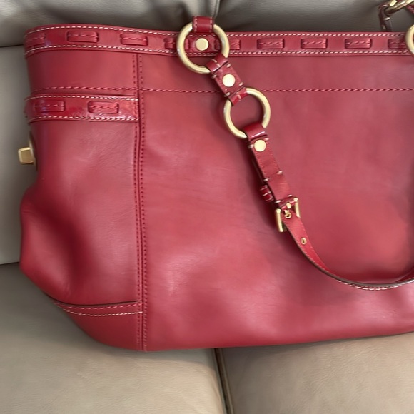 Large Coach tote. Dark-ish red and gold hardware. 16x11” perfect condition. - Picture 9 of 11